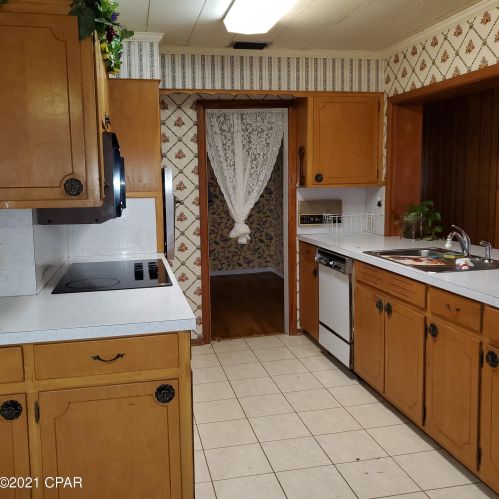 4210 Kelson Ave, Marianna FL  32446-8210 exterior