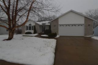 504 Windam Dr, Twin View Heights, IA 52333-9254
