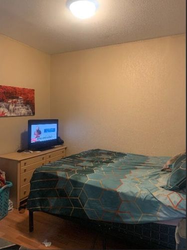 2012 Burleigh St, Milwaukee WI 53206-1704 exterior