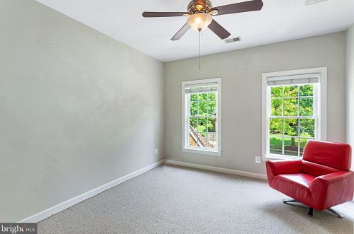 16640 Radcliffe Ln, Woodbridge VA  22191-4437 exterior