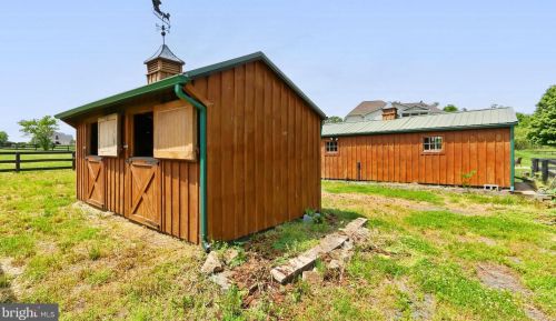 12760 Beebe Ct, Lovettsville VA  20180-2778 exterior