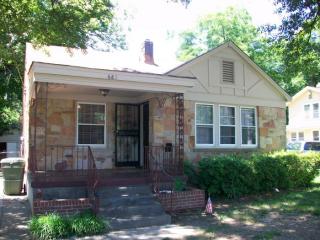 681 Holmes St, Memphis TN  38122-3151 exterior