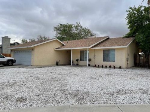 15019 Whitekirk Dr, Victorville, CA 92394-2077