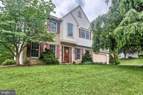 17 Park Dr, Siddonsburg, PA 17019-1383