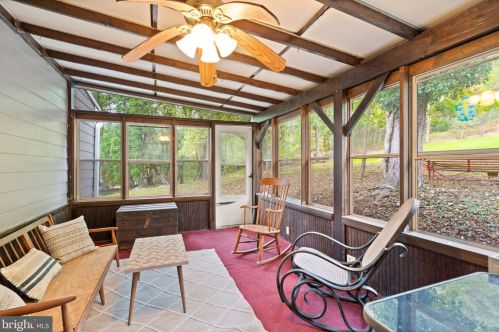 13188 Loyalty Rd, Leesburg VA  20176-6112 exterior