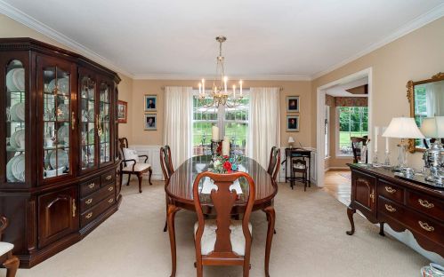 1070 Tudor Ln, Florence KY  41042-9647 exterior