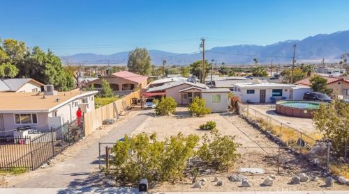 66405 2nd St, Desert Hot Springs CA  92240-3651 exterior