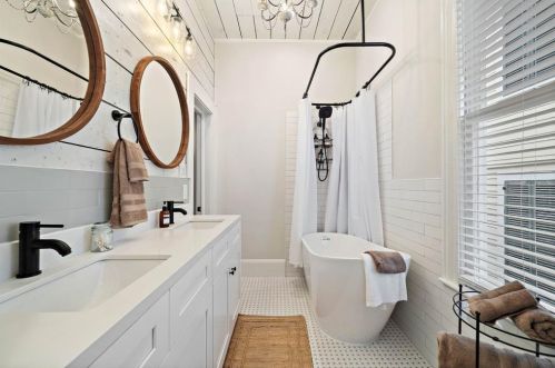 1021 Sealy St, Galveston TX 77550-3813 exterior