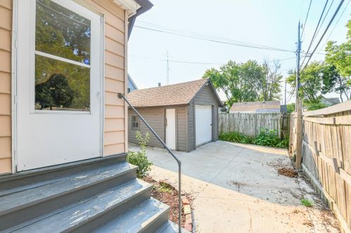 2217 65th St, Kenosha WI  53143-4836 exterior