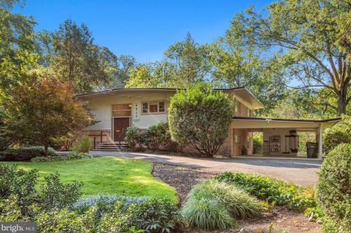 6517 Dearborn Dr, Falls Church, VA 22044-1118