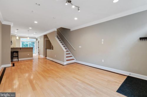 1811 Manton St, Philadelphia PA  19146-2922 exterior