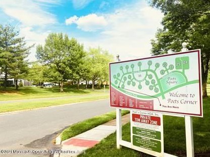 2 Twain Ct, East Freehold, NJ 07728-4330