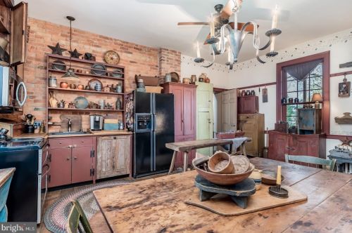 440 Franklin Church Rd, Siddonsburg PA  17019-9766 exterior