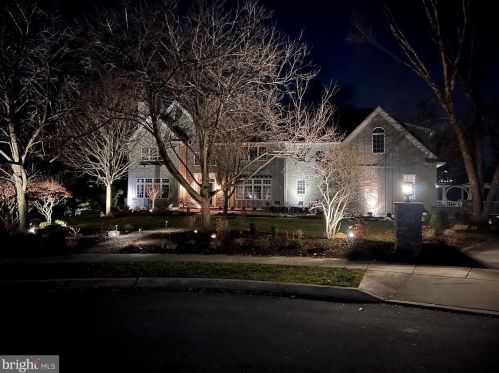 123 Spring Tree Dr, Newtown Square, PA 19073-4424