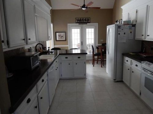 134 Clubhouse Dr, Cayce-West Columbia SC  29172-2586 exterior