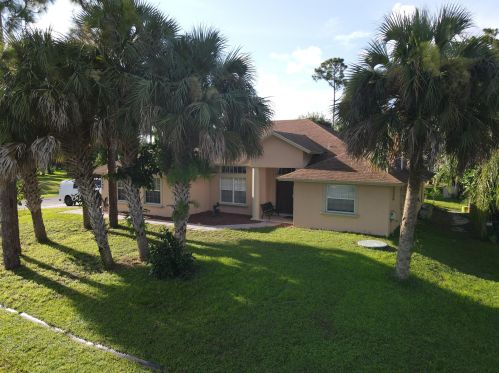 1157 Dalton Ave, Fort Pierce, FL 34953-7341