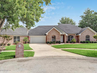9215 Saffron Dr, Jacksonville, FL 32257-8064