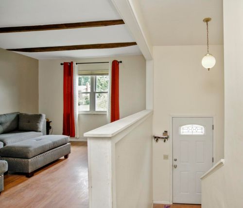 8461 Village Dr, Florence KY  41042-8845 exterior