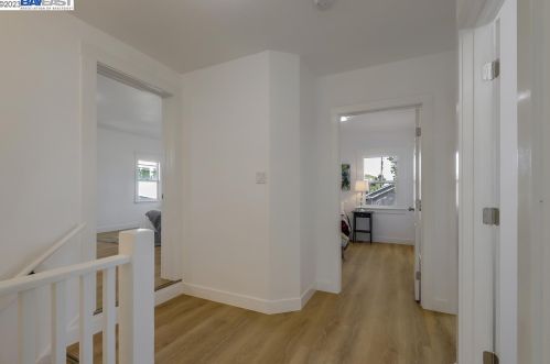 1802 88th Ave, Oakland CA  94621-1008 exterior