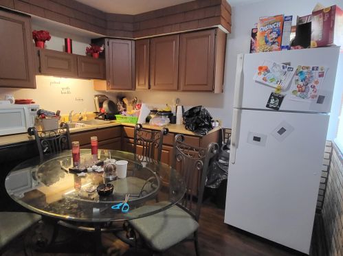 5877 67th St, Milwaukee, WI 53218-1956