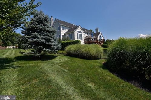 116 Osborne Cir, Kennett Sq PA  19348-1910 exterior