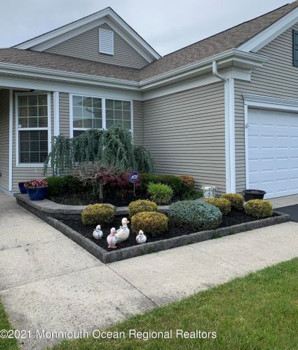 157 Huntington Dr, Jackson Twp, NJ 08527-4795
