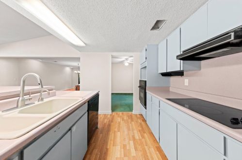 37 Walnut Ave, Shalimar FL  32579-1121 exterior