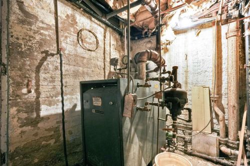 20-72 32nd St, Long Island City NY  11105 exterior