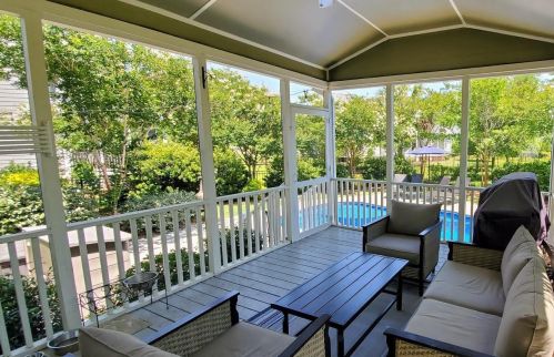 2979 Riverwood Dr, Mount Pleasant SC  29466-8165 exterior