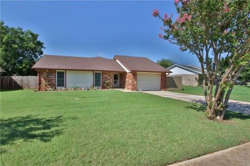 20130 Timberidge Rd, Harrah, OK 73045-9684