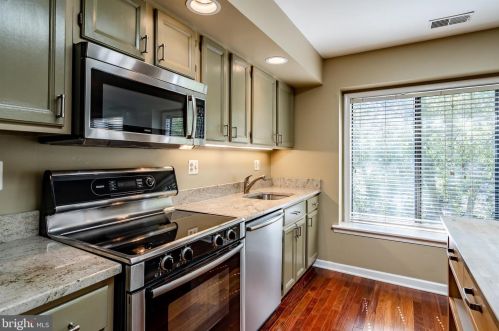 907 Pritchard Pl, Newtown Square, PA 19073-3036