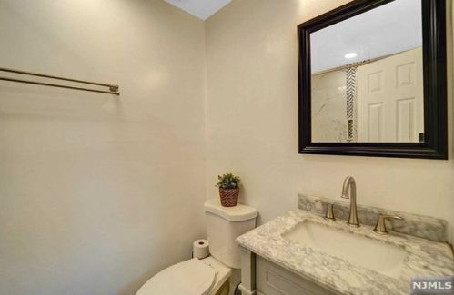 20 Highland Ave, West Milford NJ  07480-3855 exterior