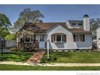 310 Housatonic Dr, Milford, CT 06460-4939