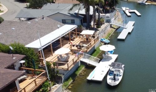 7805 Richard Dr, Lucerne, CA 95458-8513