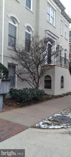 5334 43rd St, Washington, DC 20015-2008