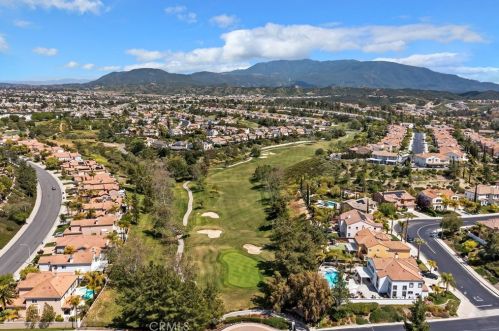 32862 Pine Cir, Temecula CA  92592-1369 exterior