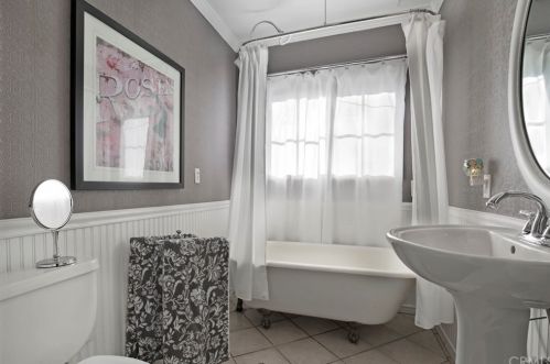 542 Bonita Ave, San Dimas CA 91773-3123 exterior