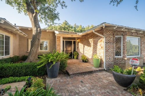 607 Oak Grove Dr, Glendora CA  91741-2259 exterior