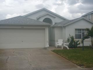2501 Saint Johns Ln, Melbourne, FL 32935-3635