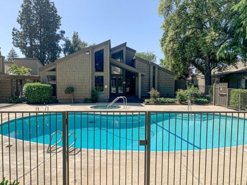 1313 Floyd Ave, Modesto CA  95355-2009 exterior