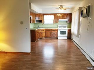 73 Hamilton Ave, Lodi NJ  07644-1407 exterior