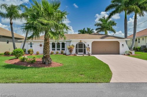 121 50th St, Cape Coral, FL 33914-7169