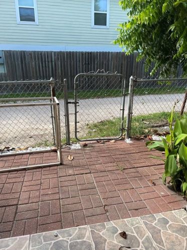 2216 59 St, Galveston TX 77551-5458 exterior