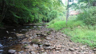 377 Lois Ln, Fleetwood, NC 28626-9000