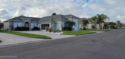 424 Harmony Ln, Titusville, FL 32780-2342