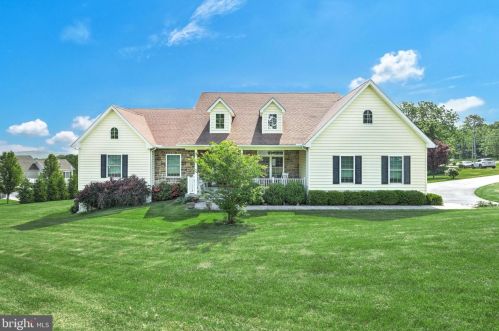 48 Warren Trl, Charnita, PA 17320-8203