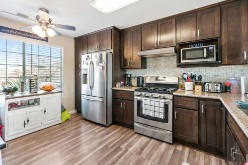 820 Moray Ct, Grayson, CA 95363-9116