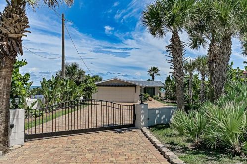 4803 Atlantic Ave, Daytona Beach, FL 32127-7207