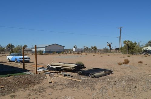 9320 Mesa St, Victorville CA  92392-1980 exterior