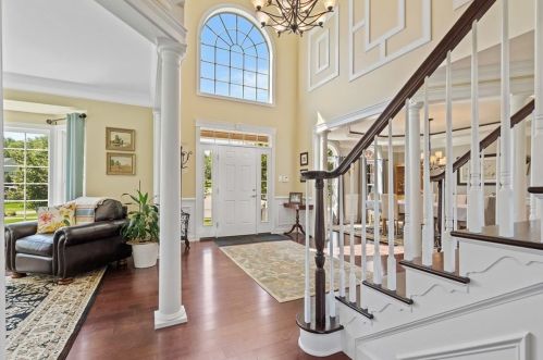 1435 Mystic Valley Dr, Sewickley PA  15143-8872 exterior